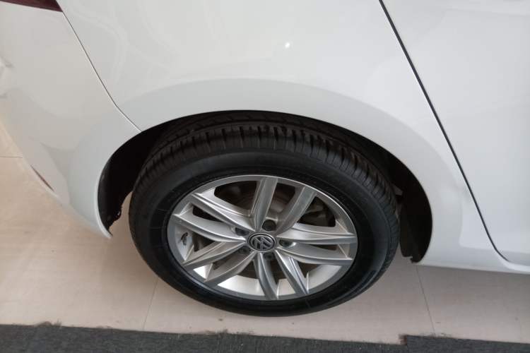 Used Volkswagen Golf 2019 280TSI DSG Comfort Version China V Standard Right Rear Wheel Hub