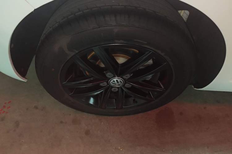 Used Volkswagen Golf 2019 280TSI DSG Comfort Version China VI Standard Right Rear Wheel Hub