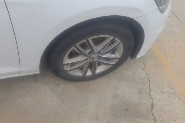 Used Volkswagen Golf 2019 280TSI DSG Comfort Version China V Standard Right Rear Wheel Hub