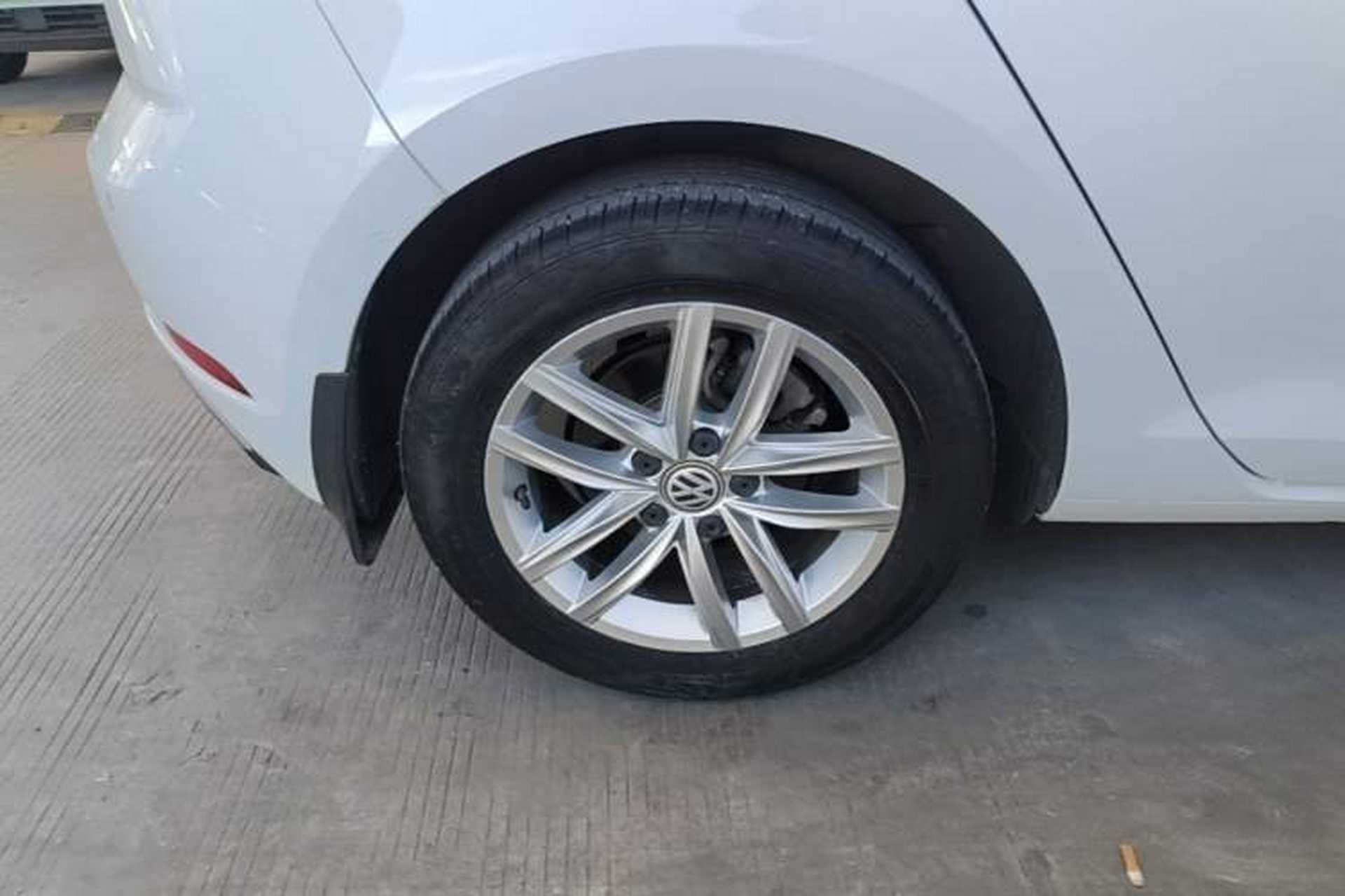 Used Volkswagen Golf 2019 200TSI DSG Comfort & Ambition Edition China VI Standard Right Rear Wheel Hub
