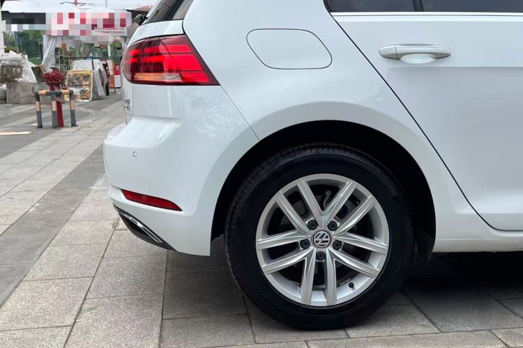 Used Volkswagen Golf 2019 200TSI DSG Comfort & Ambition Edition China VI Standard Right Rear Wheel Hub