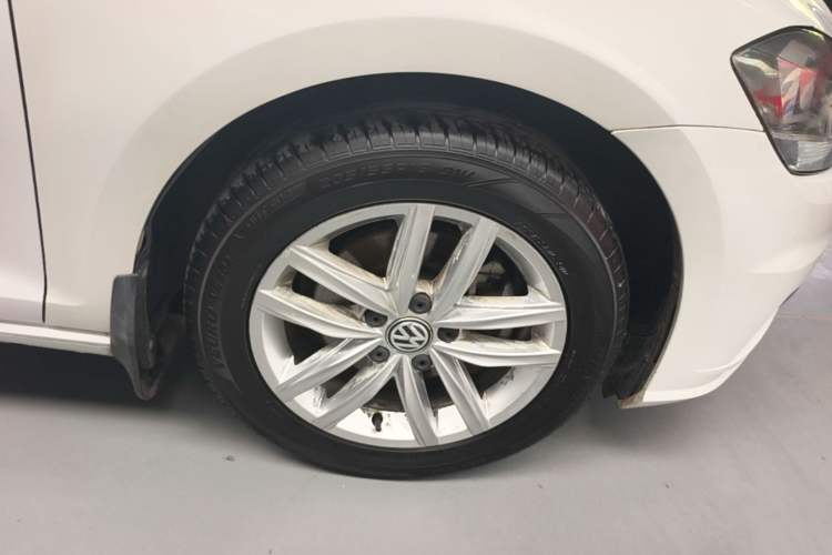 Used Volkswagen Golf 2019 280TSI DSG Comfort Version China V Standard Right Rear Wheel Hub