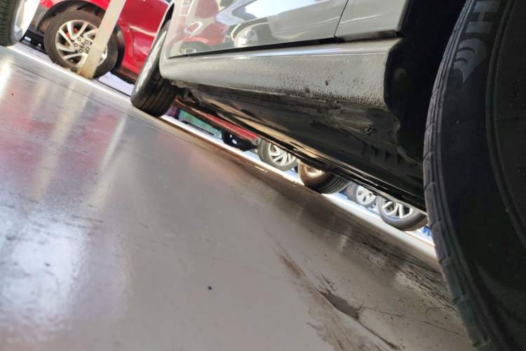 Used Volkswagen Golf 2019 200TSI DSG Comfort & Ambition Edition China VI Standard Right Side Sill