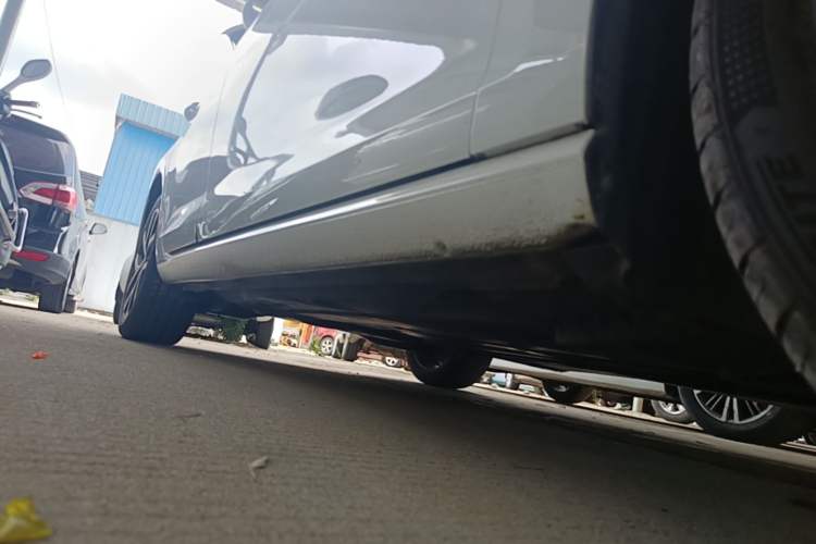 Used Volkswagen Golf 2019 280TSI DSG Luxury Version China VI Standard Right Side Sill