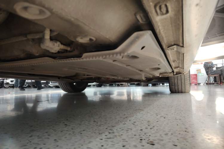 Used Volkswagen Golf 2019 1.8TSI Travel Edition Right Side Sill