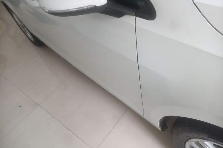 Used Volkswagen Golf 2019 200TSI DSG Comfort & Ambition Edition China VI Standard Right Side Sill