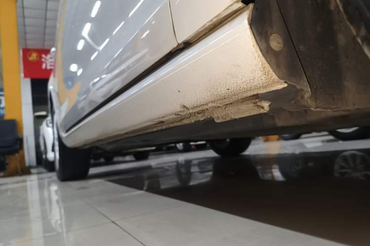 Used Volkswagen Golf 2019 200TSI DSG Comfort & Ambition Edition China VI Standard Right Side Sill