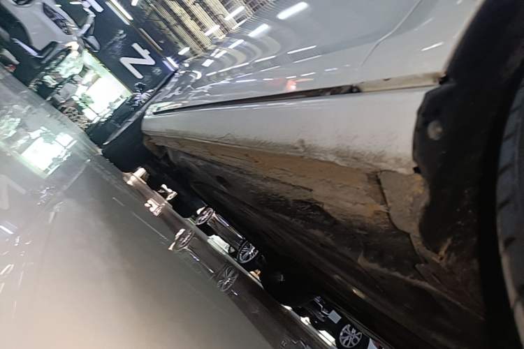 Used Volkswagen Golf 2019 200TSI DSG Comfort & Ambition Edition China VI Standard Right Side Sill