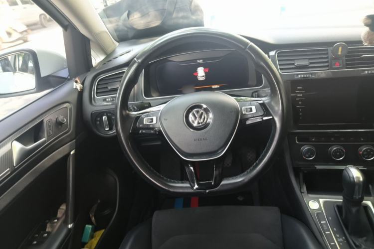 Used Volkswagen Golf 2019 280TSI DSG Luxury Version China VI Standard Steering Wheel
