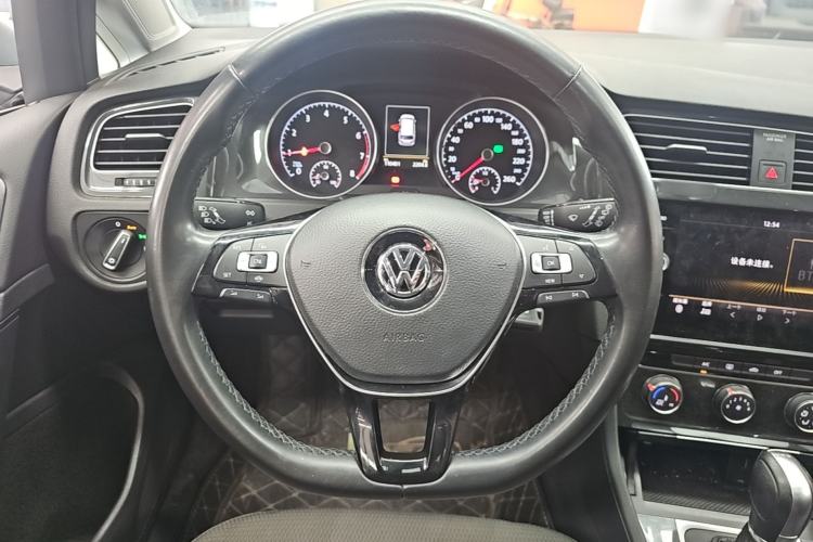 Used Volkswagen Golf 2019 1.8TSI Travel Edition Steering Wheel