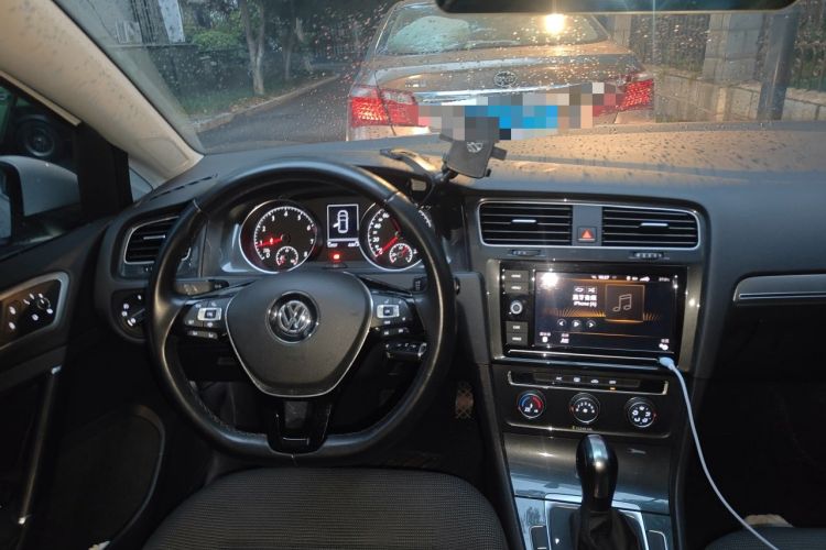 Used Volkswagen Golf 2019 1.6L Automatic Comfort Model China V Standard Steering Wheel