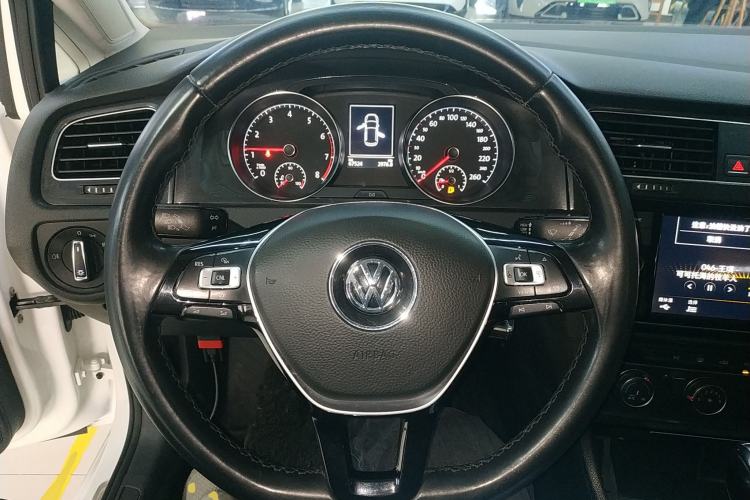 Used Volkswagen Golf 2019 280TSI DSG Comfort Version China VI Standard Steering Wheel
