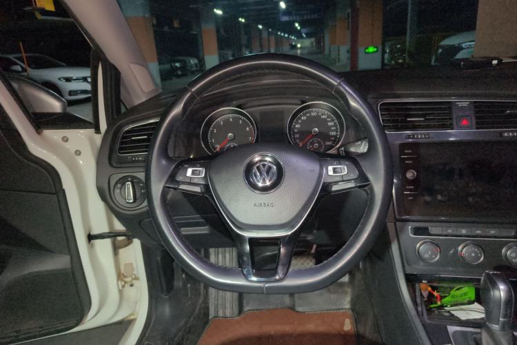 Used Volkswagen Golf 2019 1.8TSI Travel Edition Steering Wheel