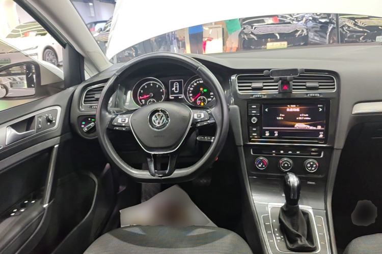 Used Volkswagen Golf 2019 1.6L Automatic Comfort Model China V Standard Steering Wheel