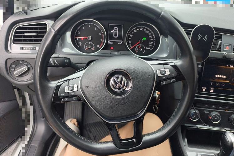 Used Volkswagen Golf 2019 280TSI DSG Comfort Version China VI Standard Steering Wheel
