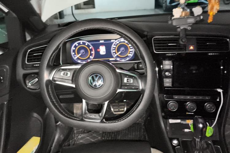 Used Volkswagen Golf 2019 280TSI DSG R-Line China VI Standard Steering Wheel