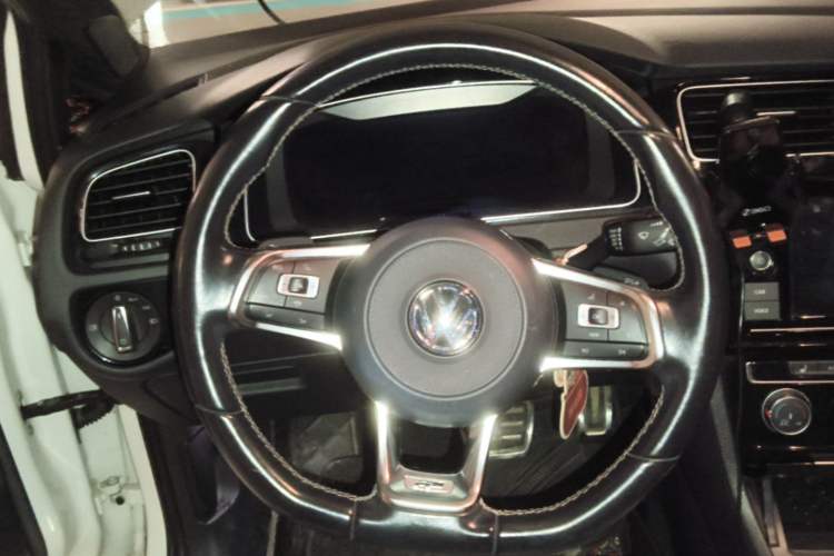 Used Volkswagen Golf 2019 280TSI DSG R-Line China VI Standard Steering Wheel