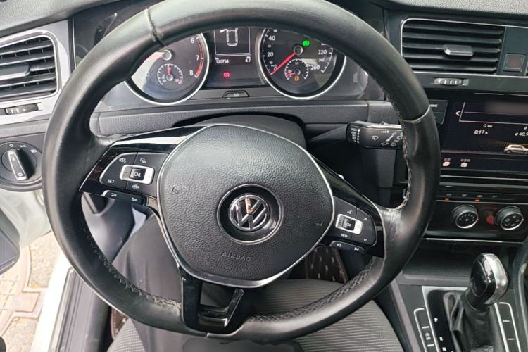 Used Volkswagen Golf 2019 280TSI DSG Comfort Version China V Standard Steering Wheel