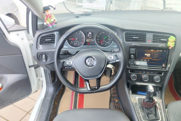 Used Volkswagen Golf 2019 280TSI DSG Comfort Version China VI Standard Steering Wheel