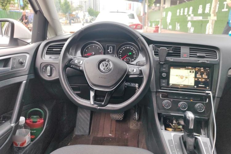 Used Volkswagen Golf 2019 1.6L Automatic Comfort Model China V Standard Steering Wheel