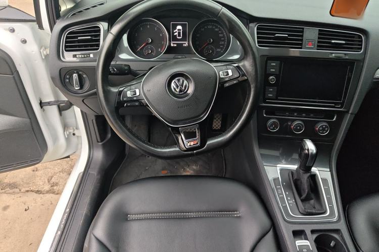 Used Volkswagen Golf 2019 280TSI DSG Comfort Version China V Standard Steering Wheel