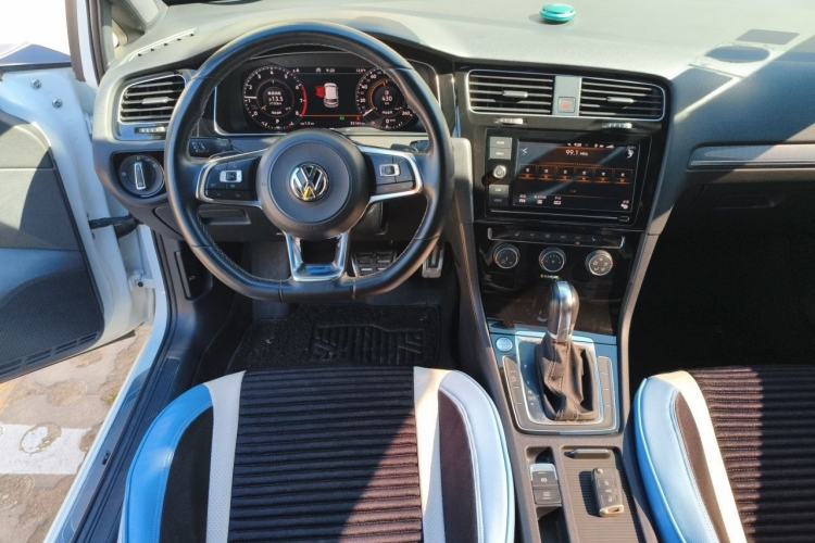 Used Volkswagen Golf 2019 280TSI DSG R-Line China VI Standard Steering Wheel