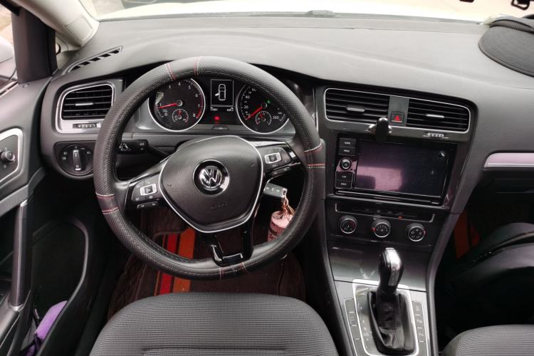 Used Volkswagen Golf 2019 280TSI DSG Comfort Version China VI Standard Steering Wheel