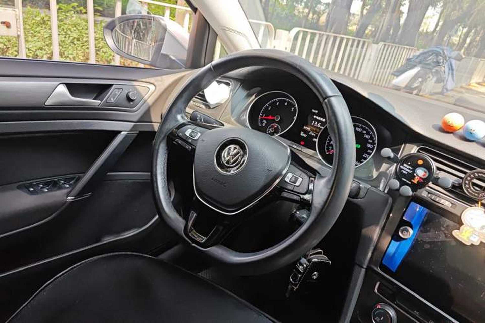 Used Volkswagen Golf 2019 1.8TSI Travel Edition Steering Wheel