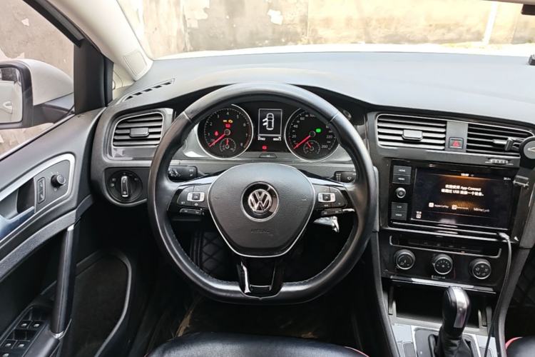 Used Volkswagen Golf 2019 280TSI DSG Comfort Version China VI Standard Steering Wheel