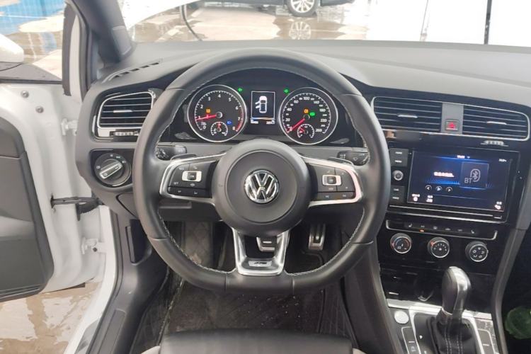 Used Volkswagen Golf 2019 280TSI DSG R-Line Model China V Standard Steering Wheel