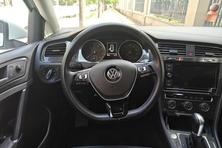 Used Volkswagen Golf 2019 280TSI DSG Luxury Version China V Standard Steering Wheel