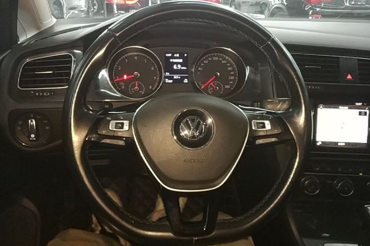 Used Volkswagen Golf 2019 280TSI DSG Luxury Version China V Standard Steering Wheel
