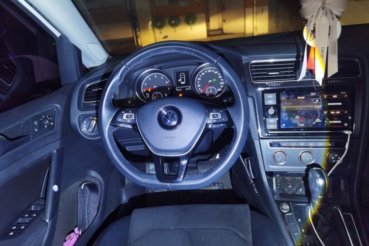 Used Volkswagen Golf 2019 280TSI DSG Luxury Version China V Standard Steering Wheel