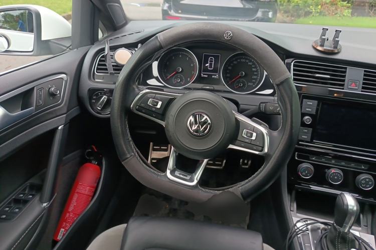 Used Volkswagen Golf 2019 280TSI DSG R-Line Model China V Standard Steering Wheel