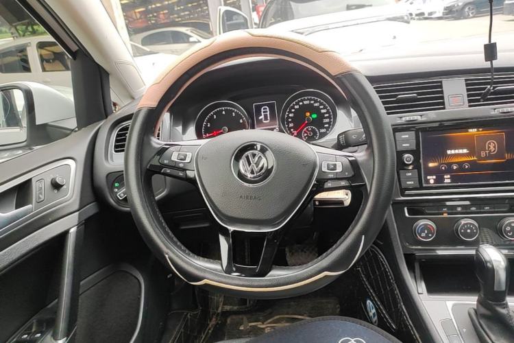 Used Volkswagen Golf 2019 280TSI DSG Comfort Version China VI Standard Steering Wheel