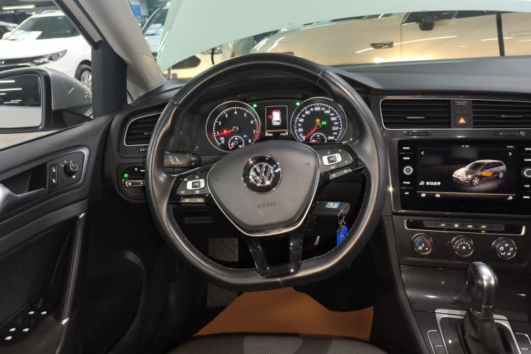Used Volkswagen Golf 2019 1.8TSI Travel Edition Steering Wheel