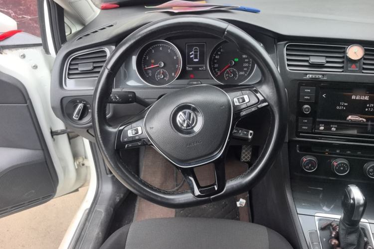 Used Volkswagen Golf 2019 200TSI DSG Comfort & Ambition Edition China VI Standard Steering Wheel