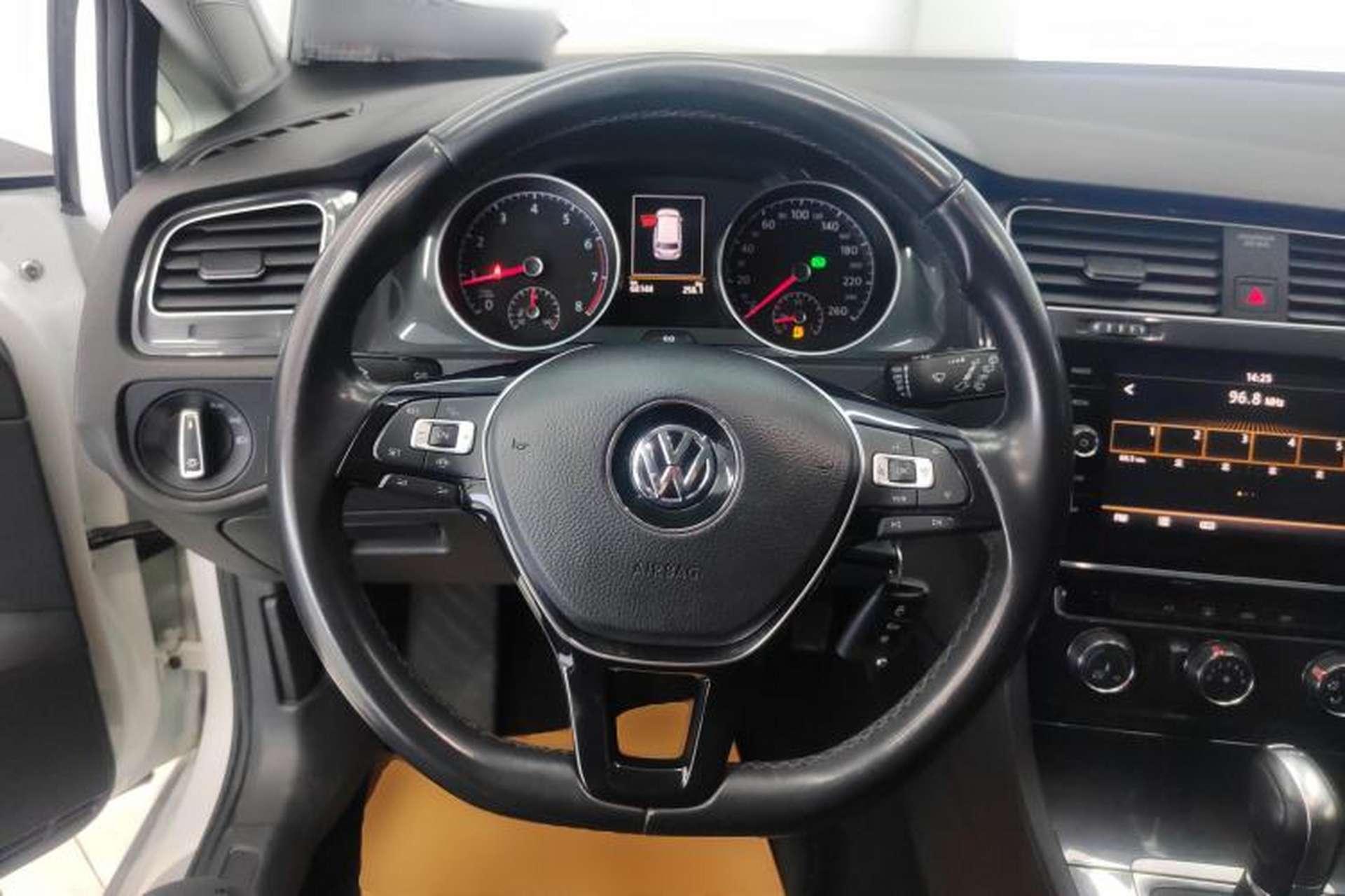 Used Volkswagen Golf 2019 1.8TSI Travel Edition Steering Wheel
