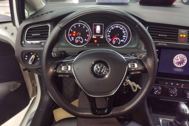 Used Volkswagen Golf 2019 1.8TSI Travel Edition Steering Wheel