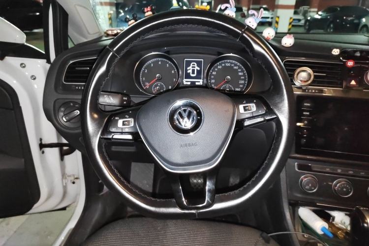Used Volkswagen Golf 2019 280TSI DSG Comfort Version China VI Standard Steering Wheel