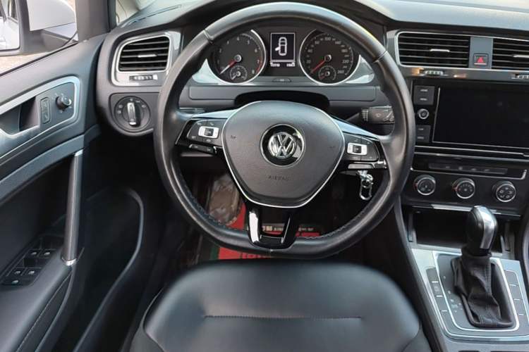 Used Volkswagen Golf 2019 280TSI DSG Comfort Version China V Standard Steering Wheel