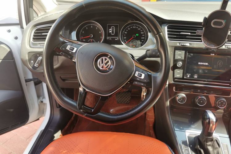 Used Volkswagen Golf 2019 280TSI DSG Comfort Version China VI Standard Steering Wheel