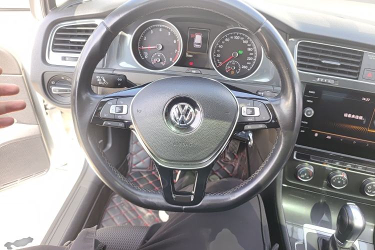 Used Volkswagen Golf 2019 1.8TSI Travel Edition Steering Wheel