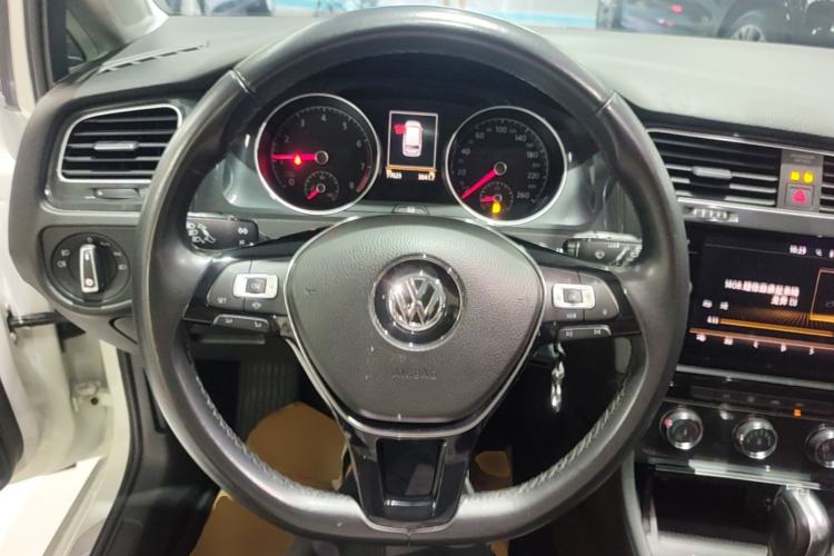 Used Volkswagen Golf 2019 1.8TSI Travel Edition Steering Wheel