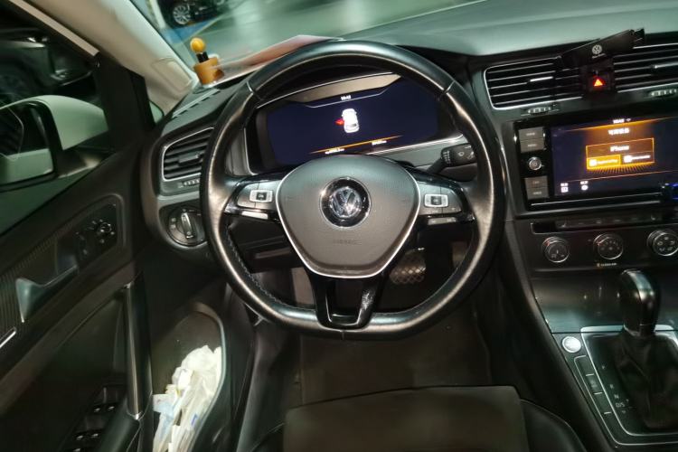 Used Volkswagen Golf 2019 280TSI DSG Luxury Version China VI Standard Steering Wheel