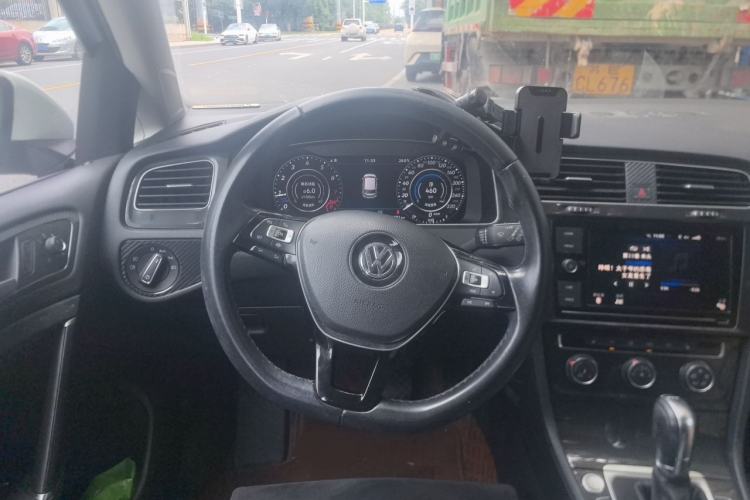 Used Volkswagen Golf 2019 280TSI DSG Luxury Version China VI Standard Steering Wheel