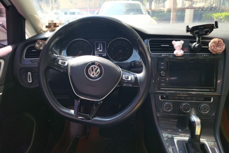 Used Volkswagen Golf 2019 200TSI DSG Comfort & Ambition Edition China VI Standard Steering Wheel