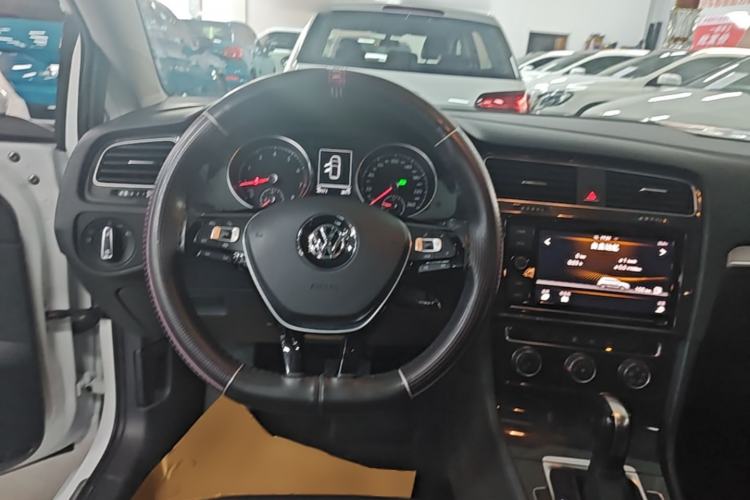 Used Volkswagen Golf 2019 1.6L Automatic Comfort Model China V Standard Steering Wheel