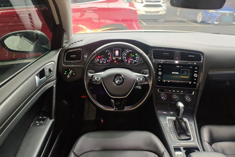 Used Volkswagen Golf 2019 1.8TSI Travel Edition Steering Wheel