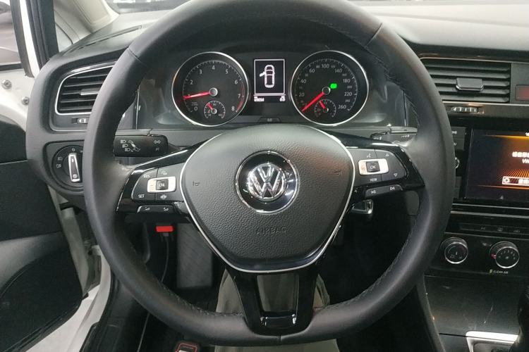 Used Volkswagen Golf 2019 280TSI DSG Comfort Version China VI Standard Steering Wheel